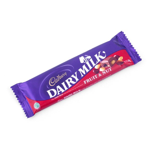 CADBURY DAIRY   MILK FRUIT NUT  65 GR